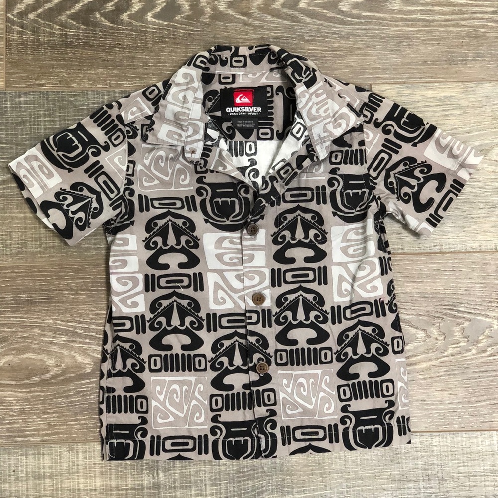 Quiksilver button down aloha shirt